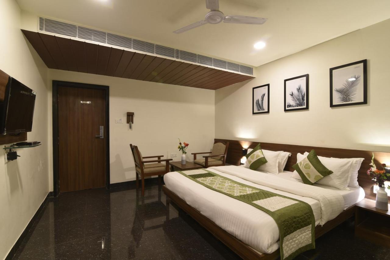 Hotel Clove Bijāpur 外观 照片