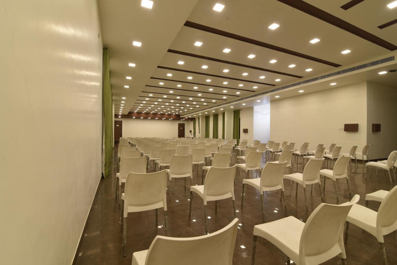 Hotel Clove Bijāpur 外观 照片