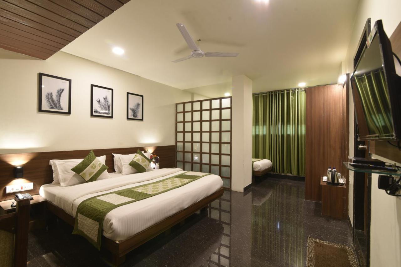 Hotel Clove Bijāpur 外观 照片