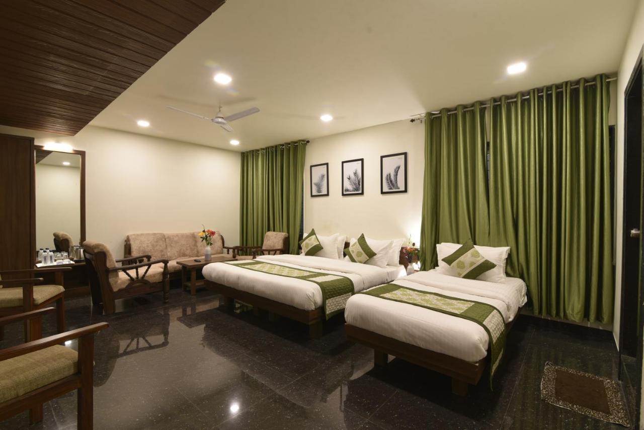 Hotel Clove Bijāpur 外观 照片