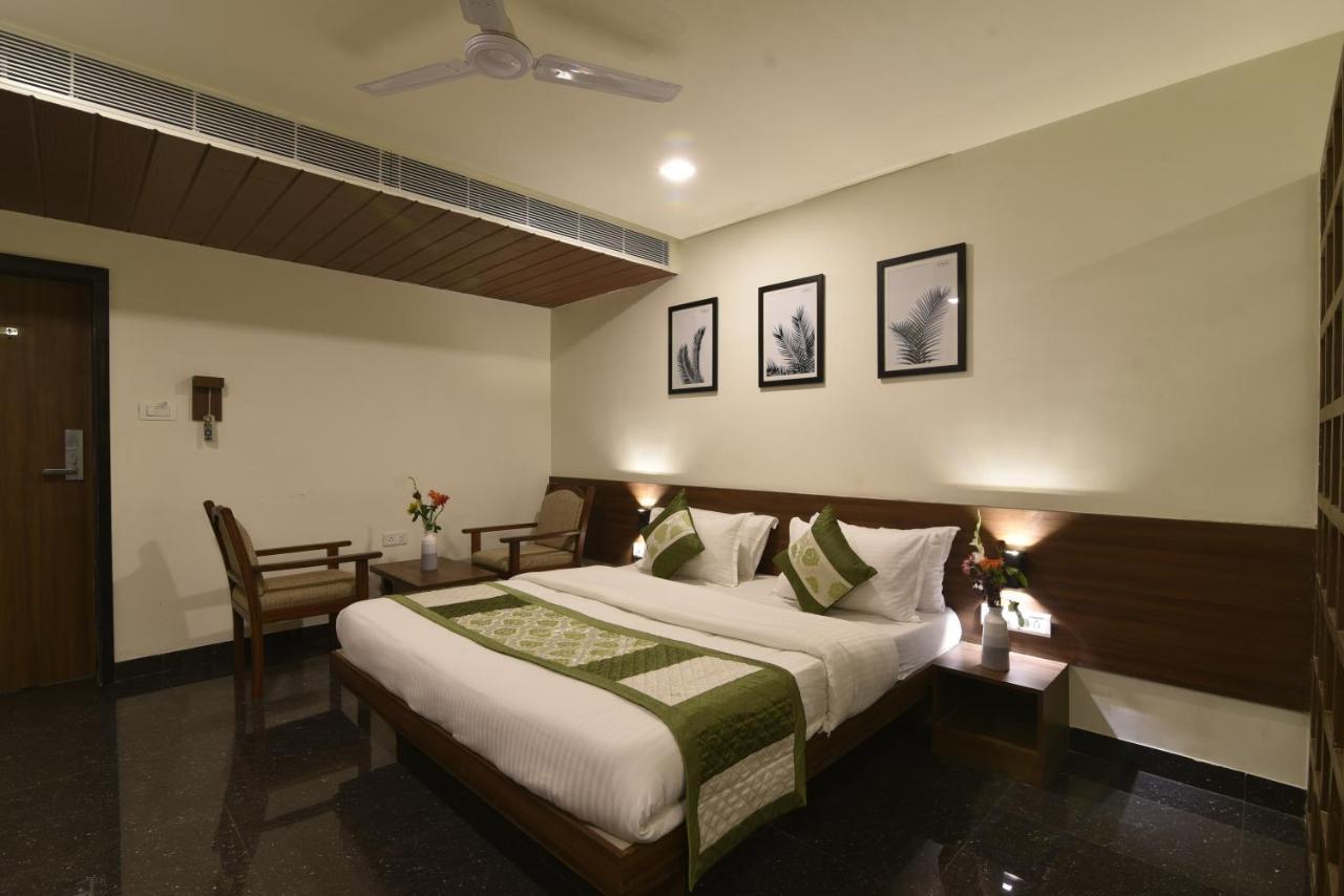 Hotel Clove Bijāpur 外观 照片