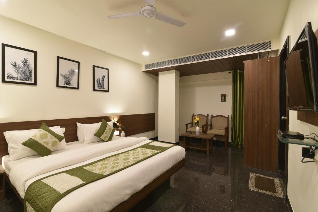 Hotel Clove Bijāpur 外观 照片